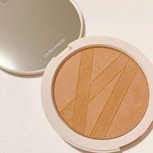 Laura Mercier Highlighting Powder